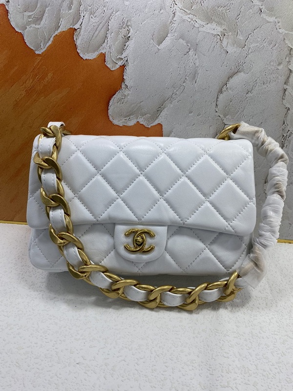 Chanel Handbags 511